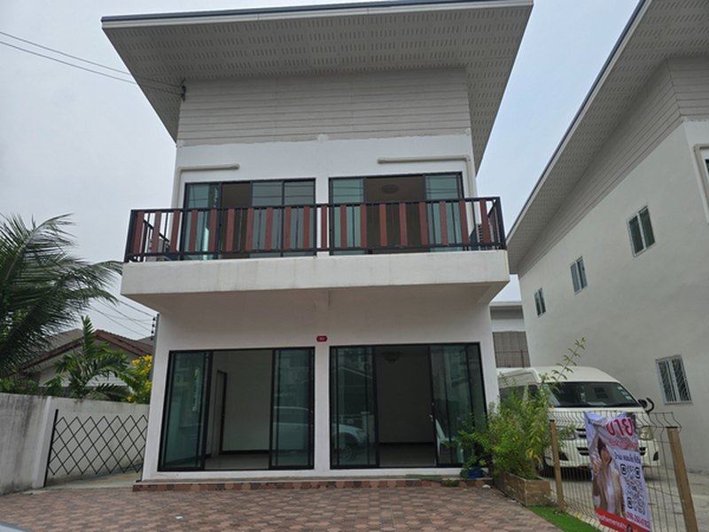 บ้านเดี่ยว2ชั้นสร้างใหม่ ขนาดที่ดิน 38 ตร.ว. ไม่เคยเข้าอยู่ ซ.สามวา25 คลองสามวา