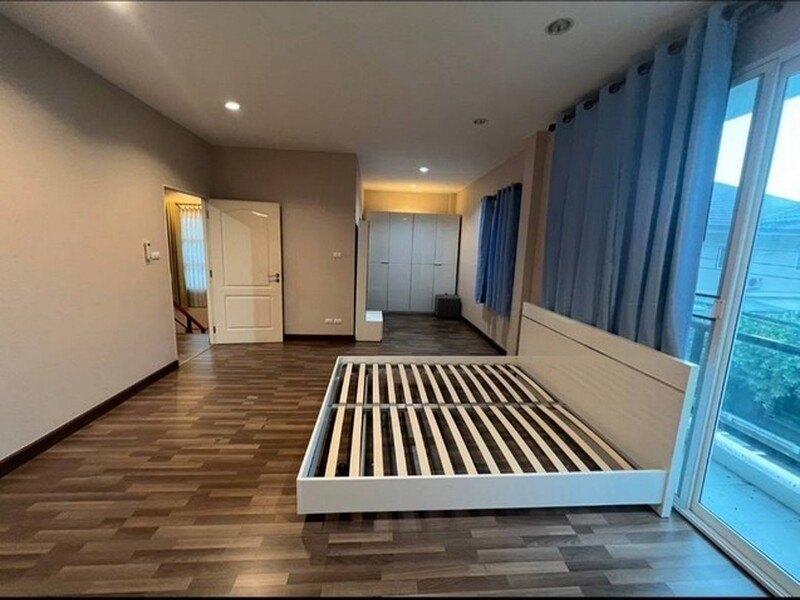 บ้านเดี่ยว 3 ห้องนอน 3 ห้องน้ำ ต่อเติมห้องแม่บ้าน หมู่บ้าน ธารา ราชพฤกษ์-ปิ่นเกล้า รูปที่ 2