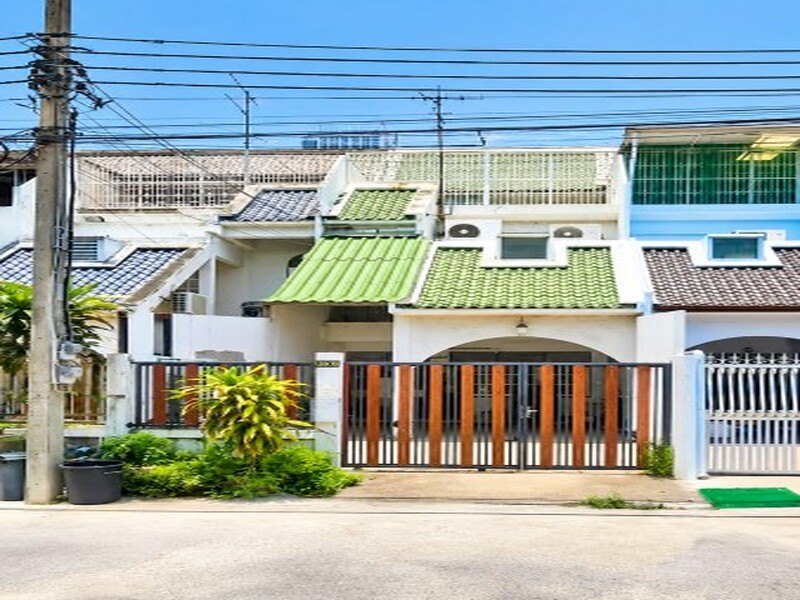 ใกล้ตลาดสดเตาปูน 800 ม. ประชาชื่น1-9 MRT เตาปูน 500 ม.คฤหาสน์นวมตั้ง ทาวน์เฮ้าส์ 3ชั้น 4-5นอน 4น้ำ 32 ตร.ว. 380 ตร.ม