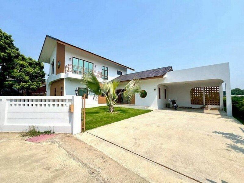 บ้านสร้างใหม่ เฟอร์นิเจอร์ครบตกแต่งสวย สไตล์โมเดิร์นมินิมอล สันทราย