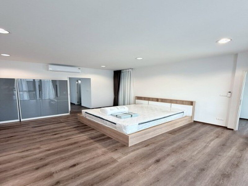 BH4194 ให้เช่าโฮมออฟฟิศ 4 ชั้น โครงการ 128 Possible Private Home Office วัชรพล สายไหม ใกล้ BTS สายหยุด พร้อมเฟอร์นิเจอร์ รูปที่ 2