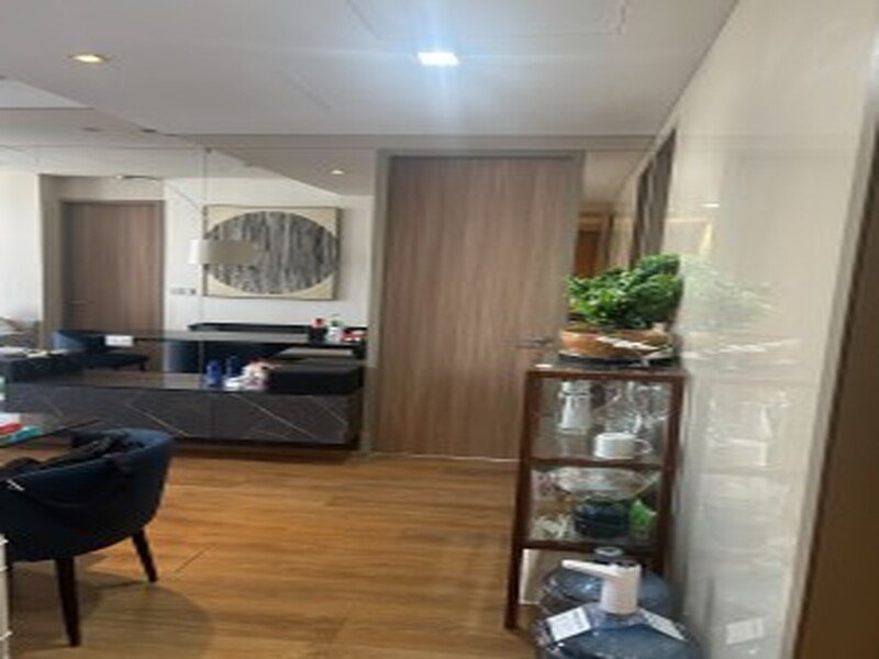 Luxury Living in Phrom Phong | ขายคอนโดหรู Noble BE33 (โนเบิล บี เทอร์ตี้ทรี) รูปที่ 2