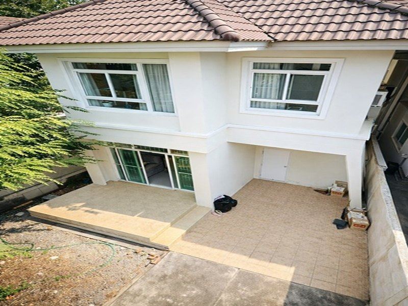 มิสทีน ใกล้ MRTราษฎร์พัฒนา 1.4กม.โรงเรียนนานาชาติ RIS 2.8 กม.3แอร์  บ้านเดี่ยว 2 ชั้น 3นอน รพ.รามคำแหง 2 1 กม. 2น้ำ  40 ตร.ว.  200 ตร.ม.
