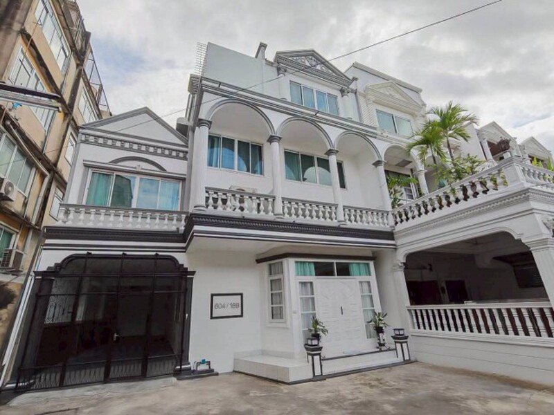 ให้เช่า #HomeOffice / บ้านเดี่ยวหรู สาทร – พระราม 3 เพิ่ง Renovate 3 ชั้น ติดถนนใหญ่สาธุประดิษฐ์ – พระราม 3 TEL 095-164-2956  II