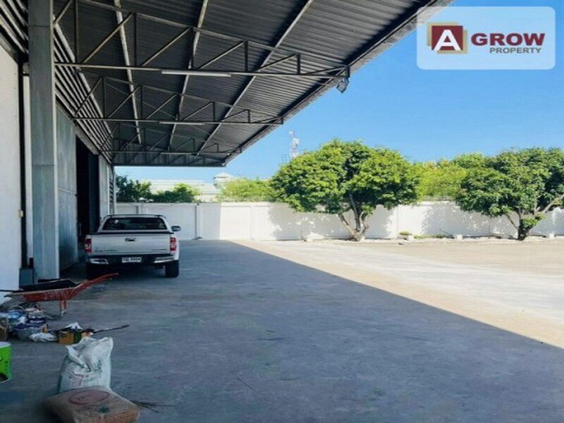 ให้เช่าโกดัง ขนาด 2,280 ตรม. ถนนเทพารักษ์ มีออฟฟิศในโกดัง ทำเลดี เดินทางสะดวก เหมาะสำหรับเก็บของ คลัง รูปที่ 2