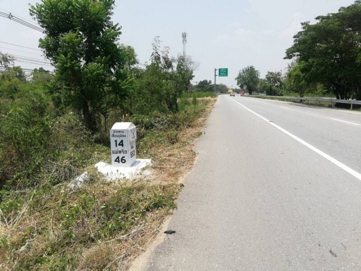 ที่ดินทำเลดีบ้านตากจังหวัดตาก ปล่อยให้เช่าหรือขาย ราคาคุยได้ ติดถนนเอเซีย AH1 ติดถนนพหลโยธิน