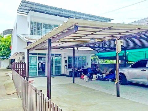BTS อุดมสุข 1.7 กม.ถนนสุขุมวิท101 ให้เช่าบ้านเดี่ยว 2 ชั้น 100 ตร.วา.300 ตร.ม.พร้อมเฟอร์ฯ  4 นอน 2 น้ำ