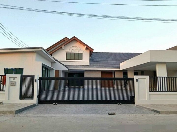 ขายบ้านเดี่ยว 2 ชั้น หมู่บ้าน เมืองเอก 3 เดินทางสะดวก เมืองเอก รังสิต ใกล้ ม.รังสิต ดอนเมือง ปทุมธานี