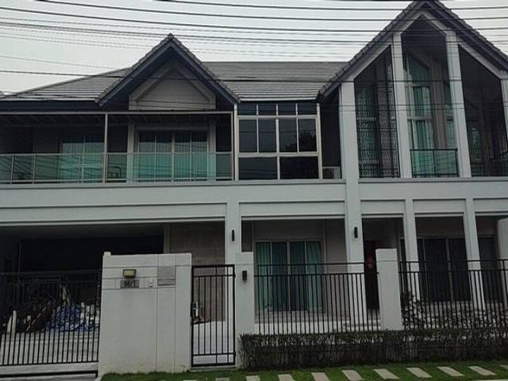 ขายหรือเช่า บ้านสุดหรูในโครงการบางกอก บูเลอวาร์ด ซิกเนเจอร์ ลาดพร้าว-เสรีไทย